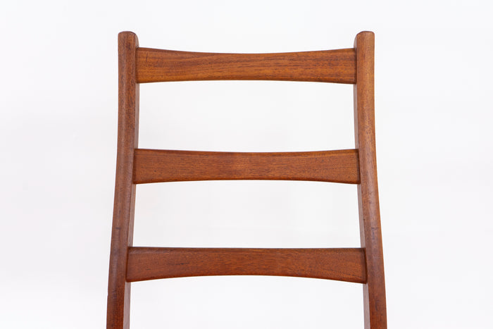 1 Teak Mid-Century Modern Dining Chair  - (D1515)