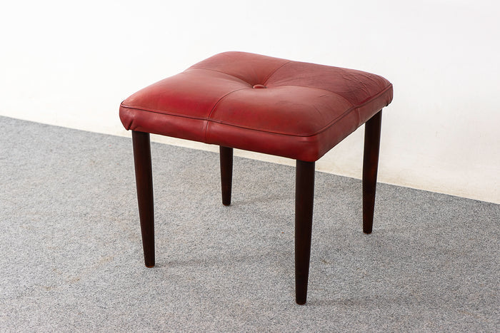 Elm Footstool - (321-169.13)