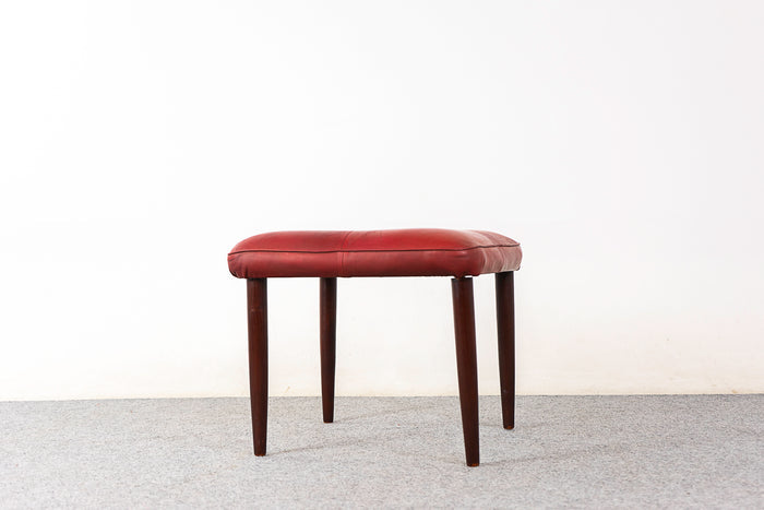 Elm Footstool - (321-169.13)